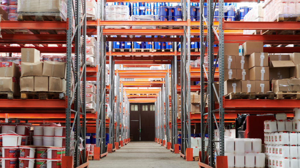 Effective inventory management is the backbone of any successful e-commerce fulfillment strategy. It involves keeping track of stock levels, understanding product demand, and ensuring that popular items are always in stock. Poor inventory management can lead to stockouts or overstocking, both of which can negatively impact your bottom line.
